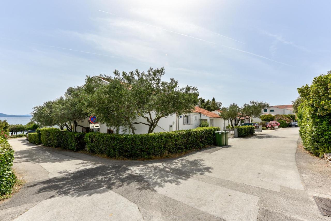 Apartments Andi بيتريتْشاني المظهر الخارجي الصورة